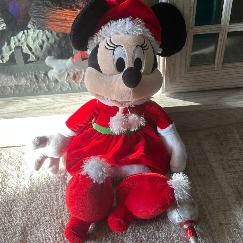 Disney Parks Minnie Mouse Christmas edition 21” disneyland